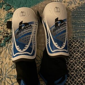 Medium Shin Guards by Brava